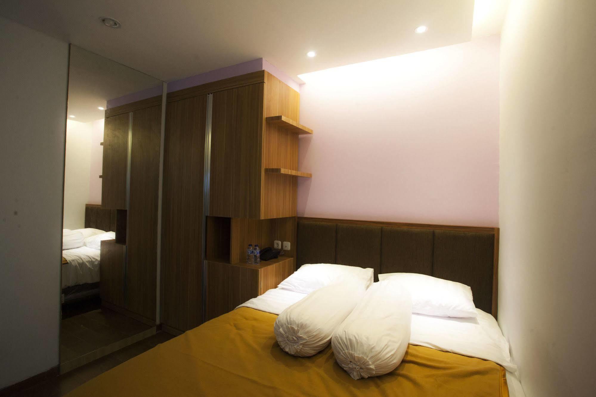 De Green Residence Jakarta Buitenkant foto